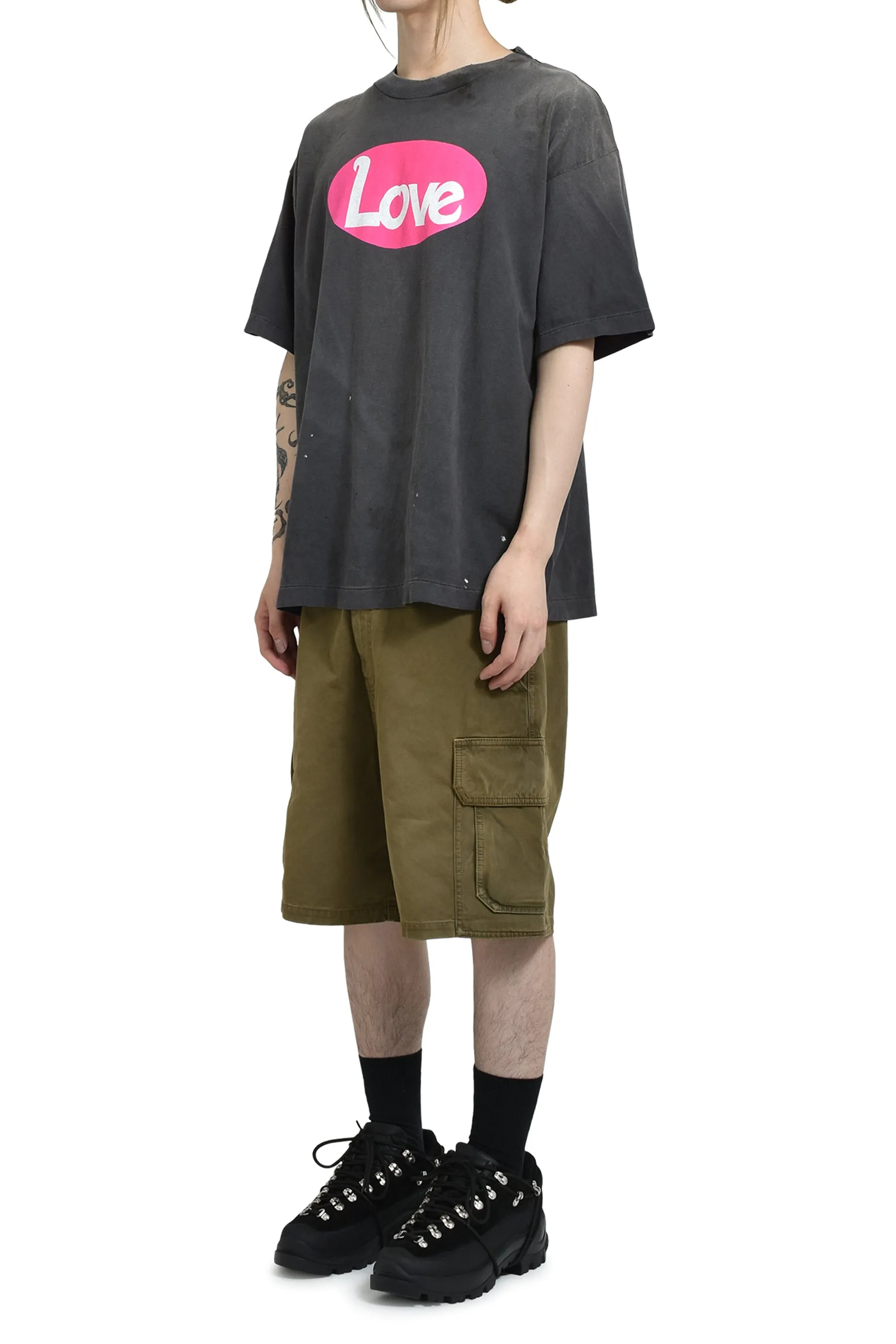 SAINT Mxxxxxx SS TEE/LOVE/BLK LOVE Pink Love Skull Distressed TEE Washed Black S-XL Cylindrical Fabric Ready-made Assute Dyeing Ma Liu Fading Washing Technology Top Printing Technology Handmade Graffiti Splashing Ink Correct Main Mark/Wash Mark/Anti-Counterfeiting Label Top Purchasing Level